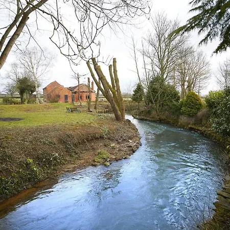 Riverside Farm Feriehus